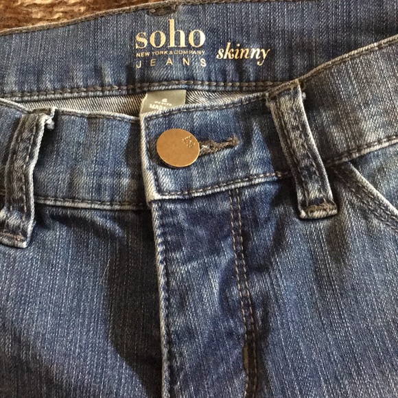 Jeans - Picture 2 of 5